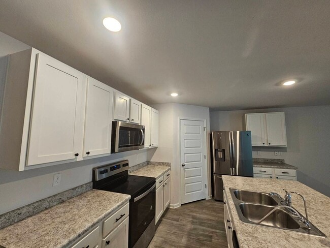 4075 Silver Spur Rd in Callaway, FL - Building Photo - Building Photo