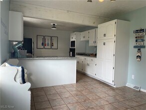 2542 W 8th St in Ashtabula, OH - Building Photo - Building Photo