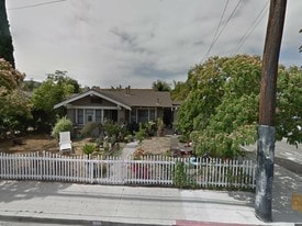 3811 E 10th St, Unit 3811 in Long Beach, CA - Building Photo