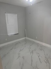 1131 SW 10th St in Miami, FL - Building Photo - Building Photo
