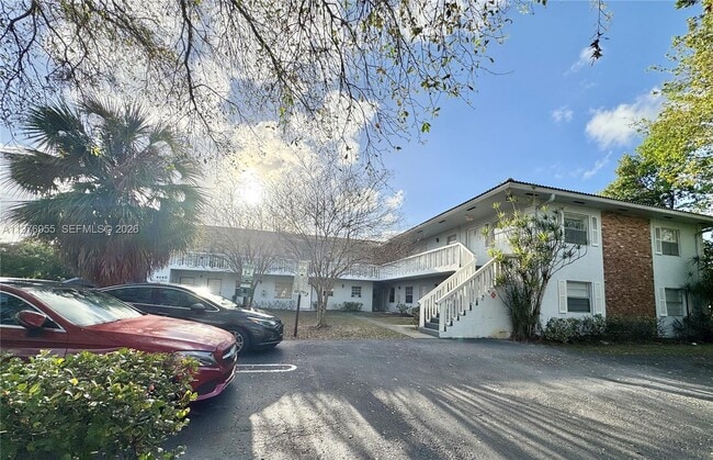 4140 Woodside Dr in Coral Springs, FL - Building Photo - Building Photo