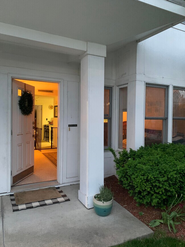 9 Glencoe St, Unit 4 in Boston, MA - Building Photo - Building Photo