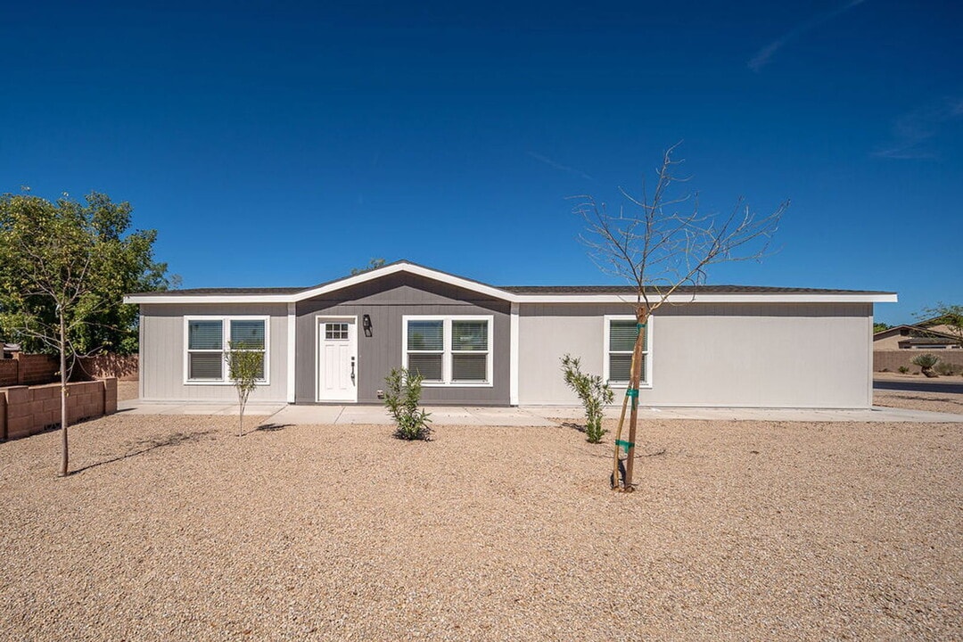 8559 E Coralbell Ave in Mesa, AZ - Building Photo