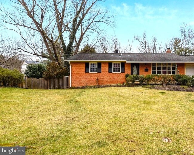 5 Charen Ct in Potomac, MD - Building Photo - Building Photo