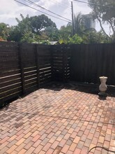 824 NE 4th St-Unit -6 in Fort Lauderdale, FL - Building Photo - Building Photo