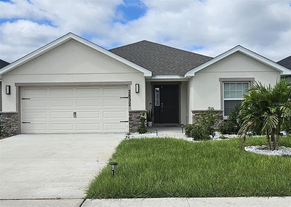 2832 San Marco Wy in Winter Haven, FL - Building Photo