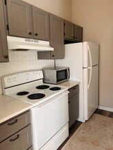 3511 Irvington Ct in Virginia Beach, VA - Building Photo - Building Photo