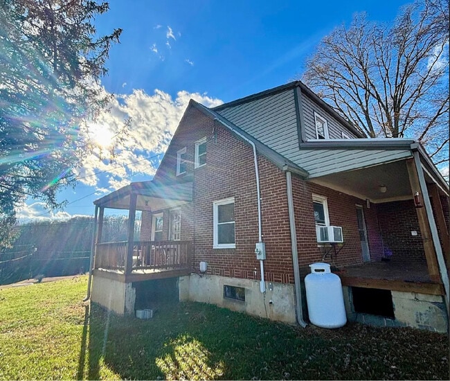 2738 A L Philpott Hwy in Axton, VA - Building Photo - Building Photo