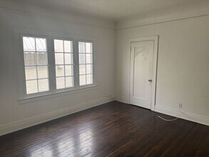 245 S Berendo St in Los Angeles, CA - Foto de edificio - Building Photo