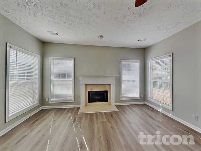 789 Rock Ln in Mcdonough, GA - Foto de edificio - Building Photo