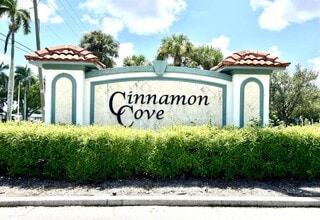 11861 Caraway Ln in Ft. Myers, FL - Building Photo - Building Photo