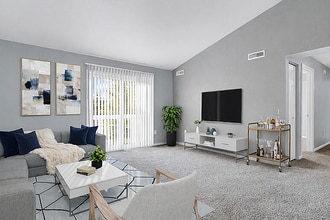 River Club in Holland, MI - Building Photo - Building Photo