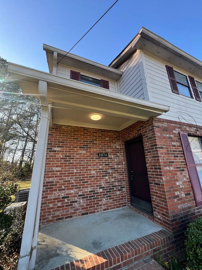 3113 Dove Ct in Snellville, GA - Foto de edificio - Building Photo