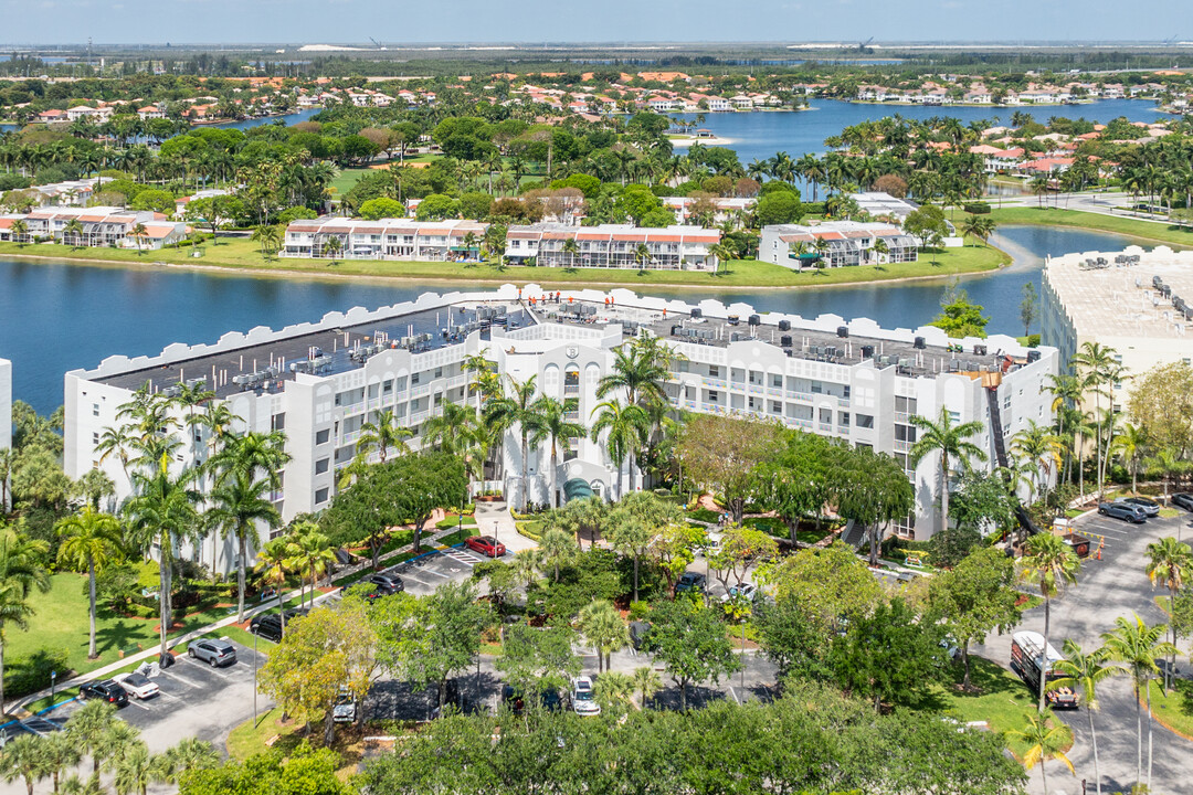 Captiva Doral Isles in Doral, FL - Building Photo