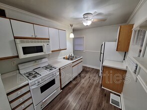 921 W Purtscher Dr in Peoria, IL - Building Photo - Building Photo