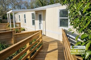 745 State Rd S-39-204 in Pickens, SC - Building Photo