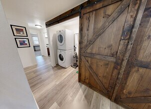 512 N 10th St, Unit SI ID1270853P in De Pere, WI - Building Photo - Building Photo