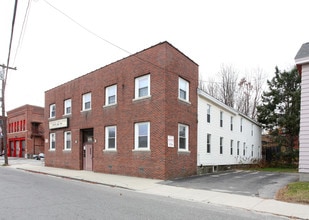 45 Elm St in Winsted, CT - Building Photo - Building Photo