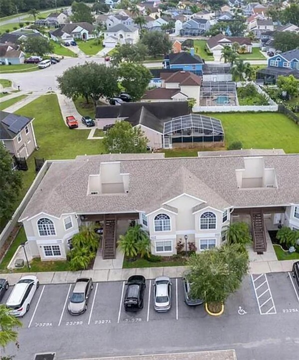 2327 Prime Cir-Unit -B in Kissimmee, FL - Foto de edificio