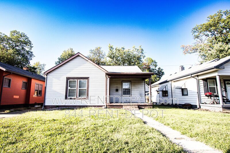 808 Madison Ave in Evansville, IN - Building Photo