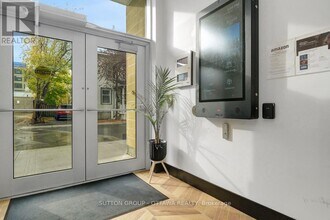 399 Winston Ave in Ottawa, ON - Building Photo - Building Photo