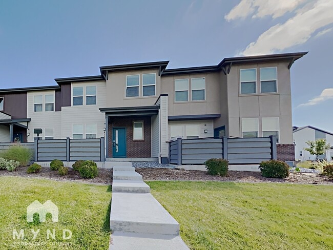 property at 4764 N Kittredge St