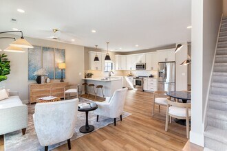 2107-2109 Aikman Dr in Ames, IA - Building Photo - Building Photo