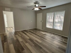 9713 Polak Dr in Tampa, FL - Building Photo - Building Photo