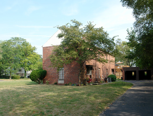 1798-1804 Ashland Ave in Columbus, OH - Building Photo - Building Photo