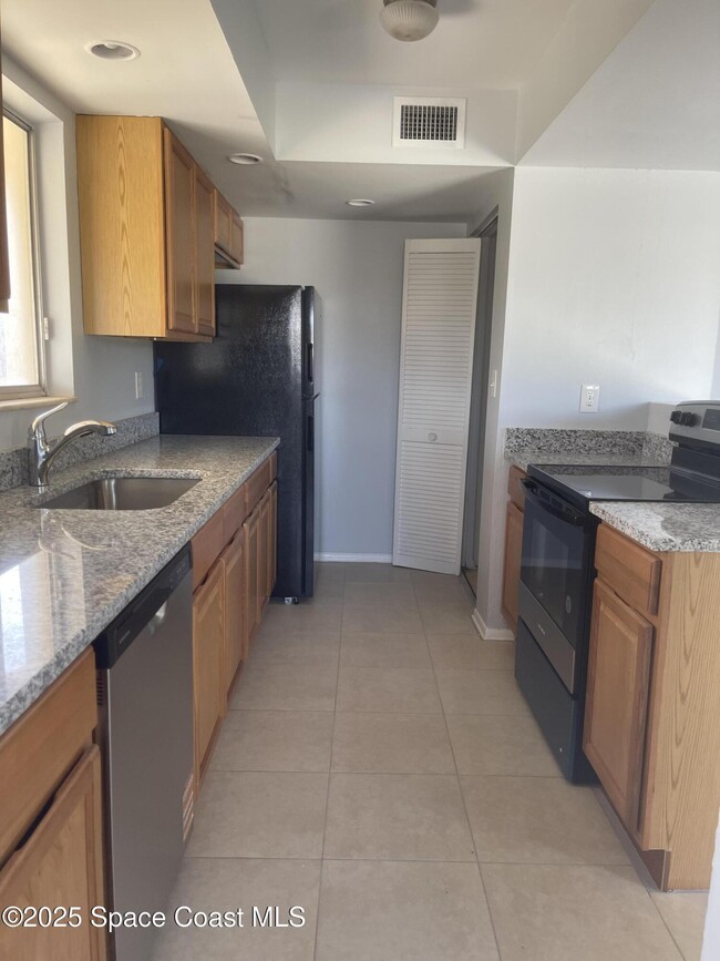 753 Bianca Dr NE in Palm Bay, FL - Building Photo - Building Photo