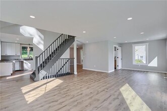 9755 Grosick Rd in Pittsburgh, PA - Building Photo - Building Photo