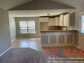 110 Weathering Dr in Austin, AR - Building Photo - Building Photo