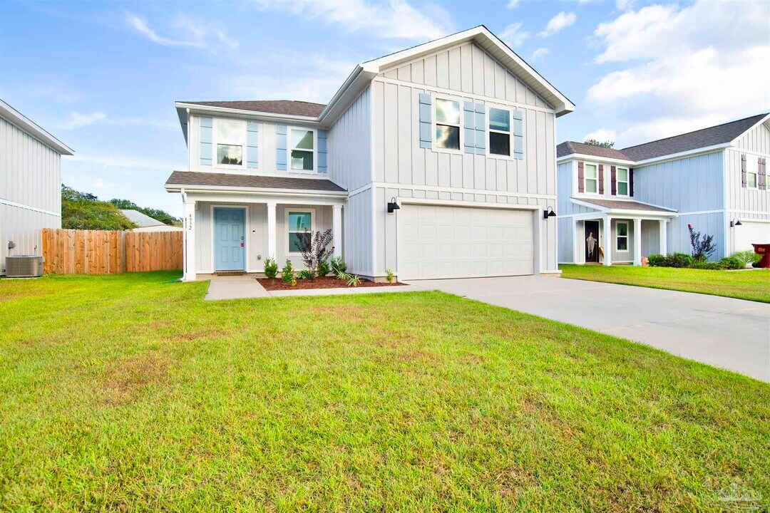 4932 Valor Ct in Pace, FL - Building Photo