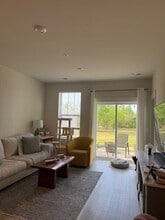 639 Birdie Dr in Spring Hill, TN - Foto de edificio - Building Photo