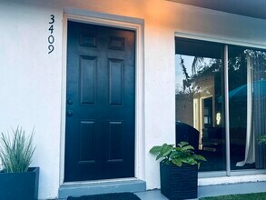 3403 Hi St in Lake Worth Beach, FL - Building Photo - Building Photo