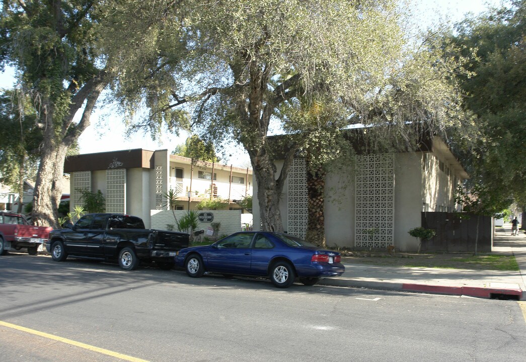 Westberry Apartments in Madera, CA - Foto de edificio