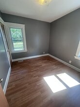 4385 W 50th St in Cleveland, OH - Building Photo - Building Photo