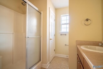 5002 Blakemore Dr SE in Owens Cross Roads, AL - Building Photo - Building Photo