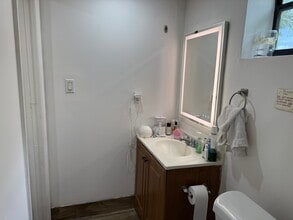 5907 S Farragut Dr in Hollywood, FL - Building Photo - Building Photo