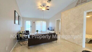 4022 SW 12th Pl in Cape Coral, FL - Building Photo - Building Photo