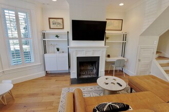 921 South Carolina Ave SE in Washington, DC - Building Photo - Building Photo