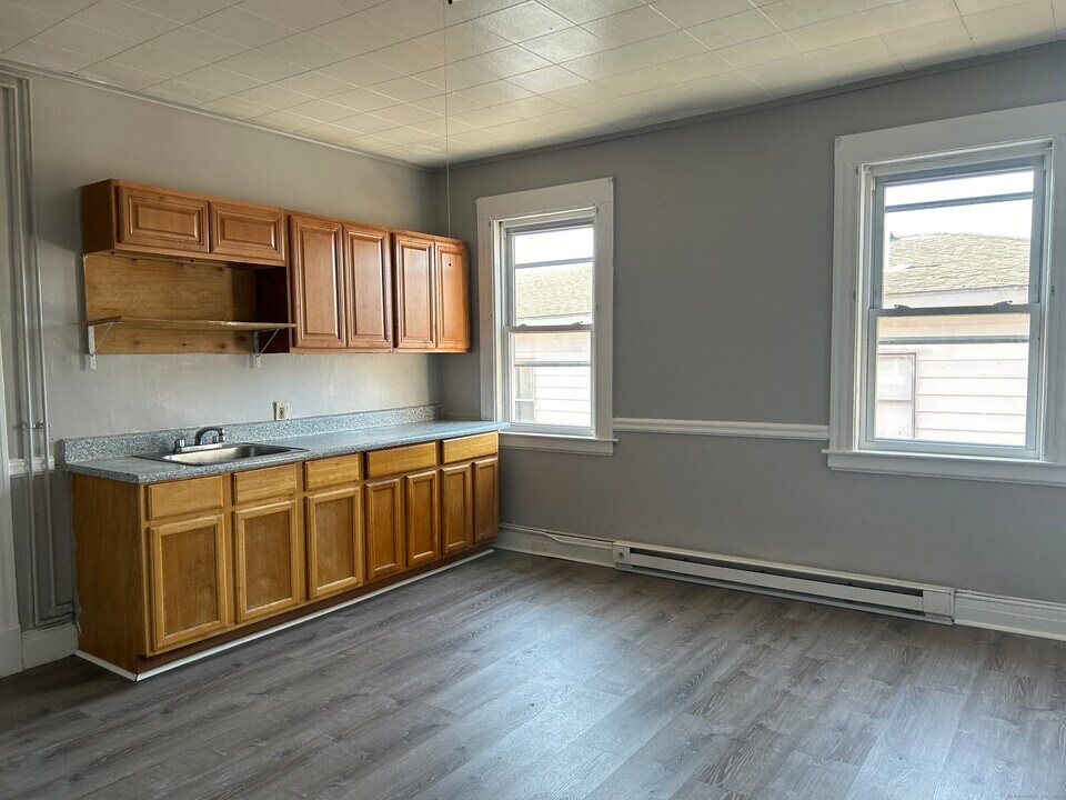 20 Beatty St in New Britain, CT - Building Photo