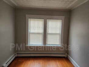 7 Paige Ave in Nashua, NH - Building Photo - Building Photo