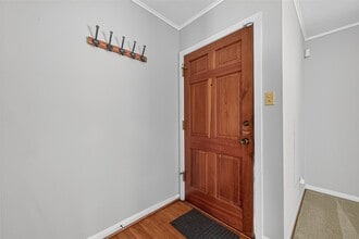 10005 Hazelhurst Dr in Houston, TX - Building Photo - Building Photo