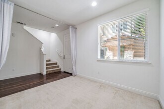 6704 S Mariposa Ln in Dublin, CA - Building Photo - Building Photo