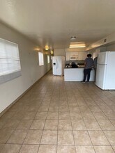 6669 Del Playa Dr in Goleta, CA - Building Photo - Building Photo