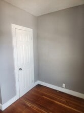 11 Fairview Ave, Unit APT 2 in Poughkeepsie, NY - Foto de edificio - Building Photo