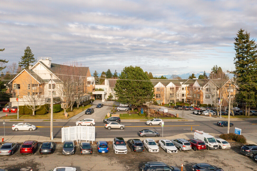 Whitecliff Retirement Residence in Surrey, BC - Building Photo