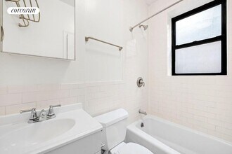 466 Amsterdam Ave in New York, NY - Building Photo - Building Photo