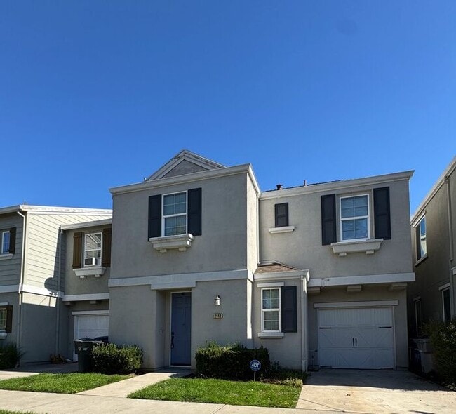 property at 2448 Boxwood St